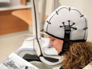 頭皮冷却装置キャップ 使用イメージ