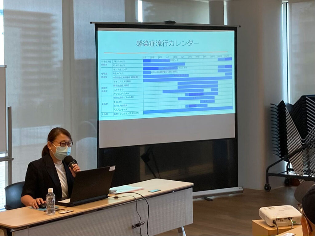 月例講演会の様子